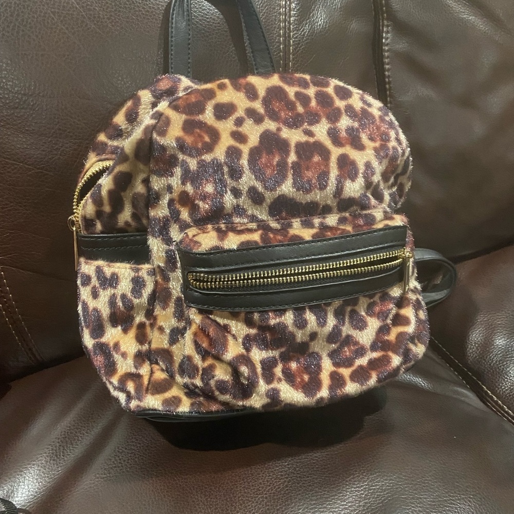 Leopard print backpack purse like size guc